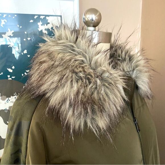 Adrienne Landau olive green faux fur nylon hooded army bomber jacket winter M - Picture 9 of 9